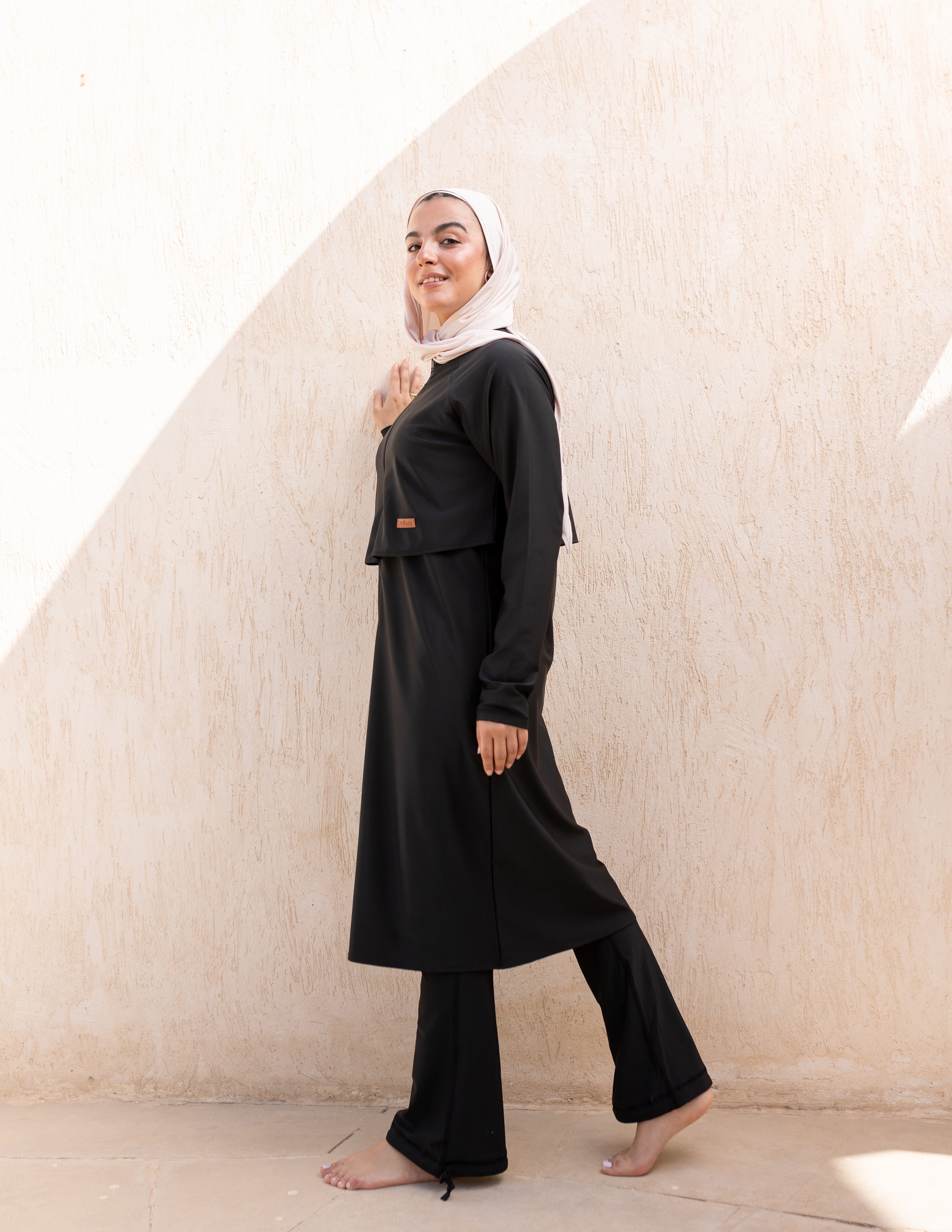 Flow Black Top